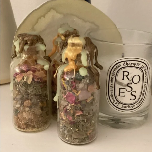 Luck 🍀 intention jar for success, abundance and good fortune with roses 🌹 salt - Picture 12 of 16